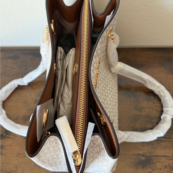 Shoulder bag - Picture 4 of 4